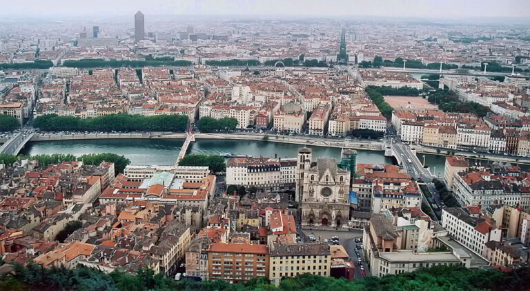 subject-focused school trips to France
