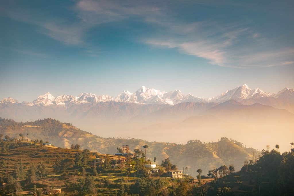 ⭐ School exchange, trekking, monastery experience
📌 Kathmandu & Pokhara
🕐 11 days