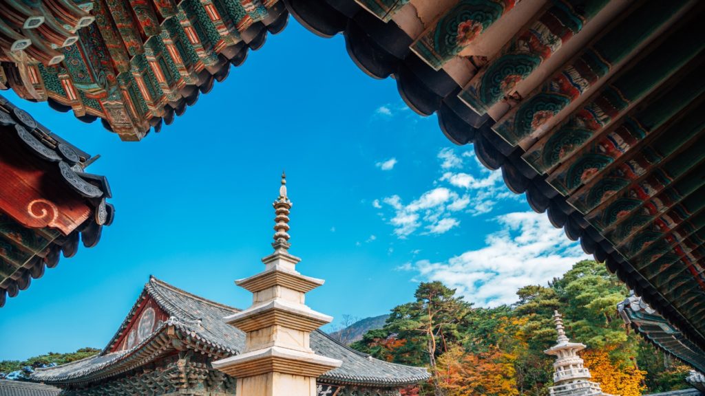 ⭐ Golgulsa Templestay, DMZ, Cheonmachong Tomb
📌 Seoul, Gyeongju & Busan
🕐 9 days